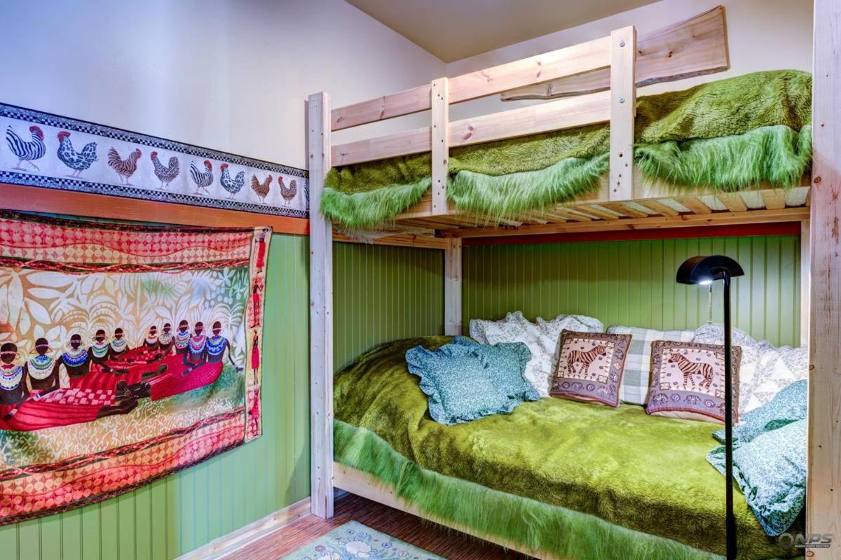 Le Gite Ambrelane Thetford Mines Bagian luar foto