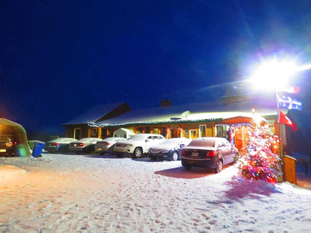 Le Gite Ambrelane Thetford Mines Bagian luar foto